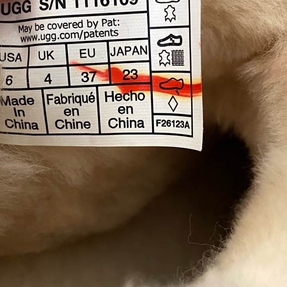 UGG Classic Ultra Mini Boots Chestnut RETAIL $160 - Picture 5 of 16